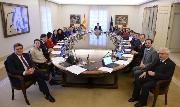 ¿Qué actitud debemos tomar hacia el gobierno del PSOE con Unidas Podemos?