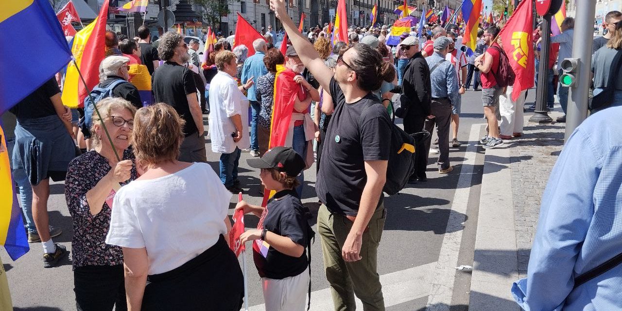 Por la III República. No a la guerra de la OTAN